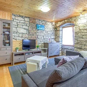Apartment Dino Carrera, Rovinj